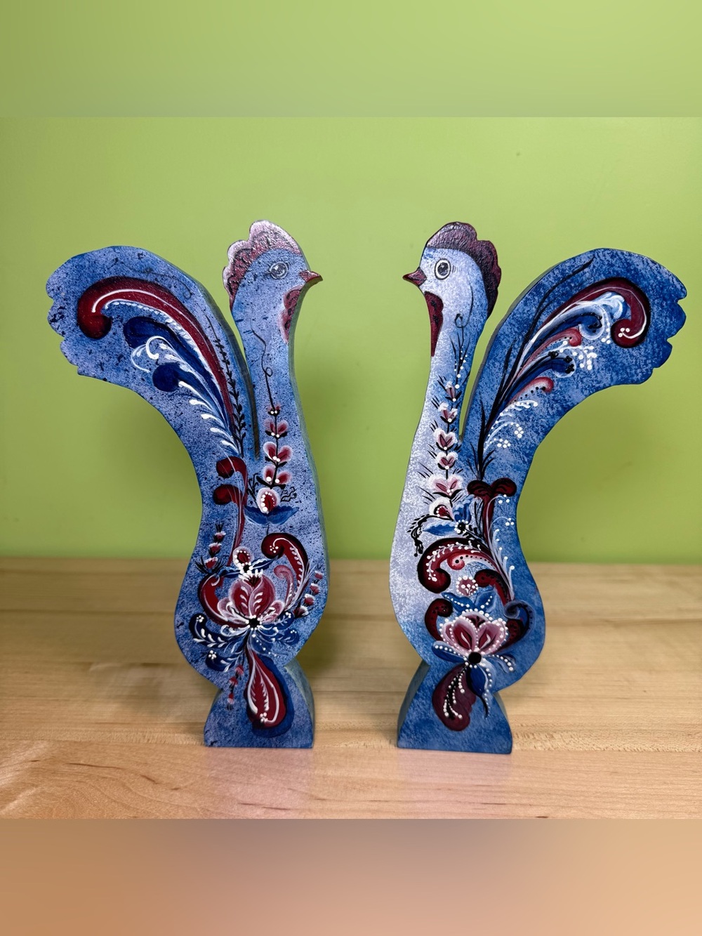 Vintage 1996 pair of hand-painted decorative wooden hen figurines vibrant folk a
